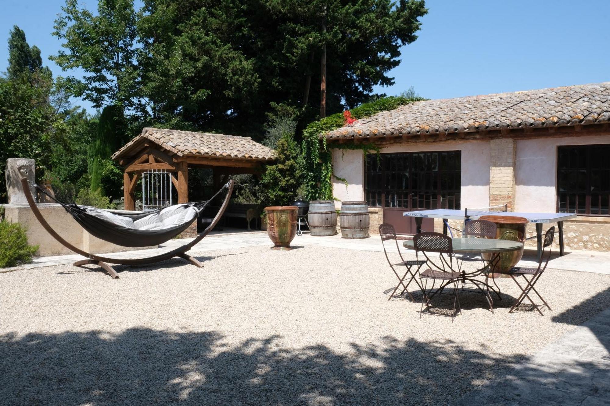 Typical Provencal Farm House Close To L'Isle Sur La Sorgue - 12 Persons カヴァイヨン エクステリア 写真